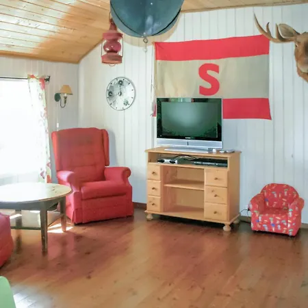6 Bedroom Beautiful In Farsund