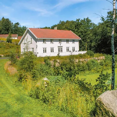 6 Bedroom Beautiful Home In Farsund Tatil Evi *